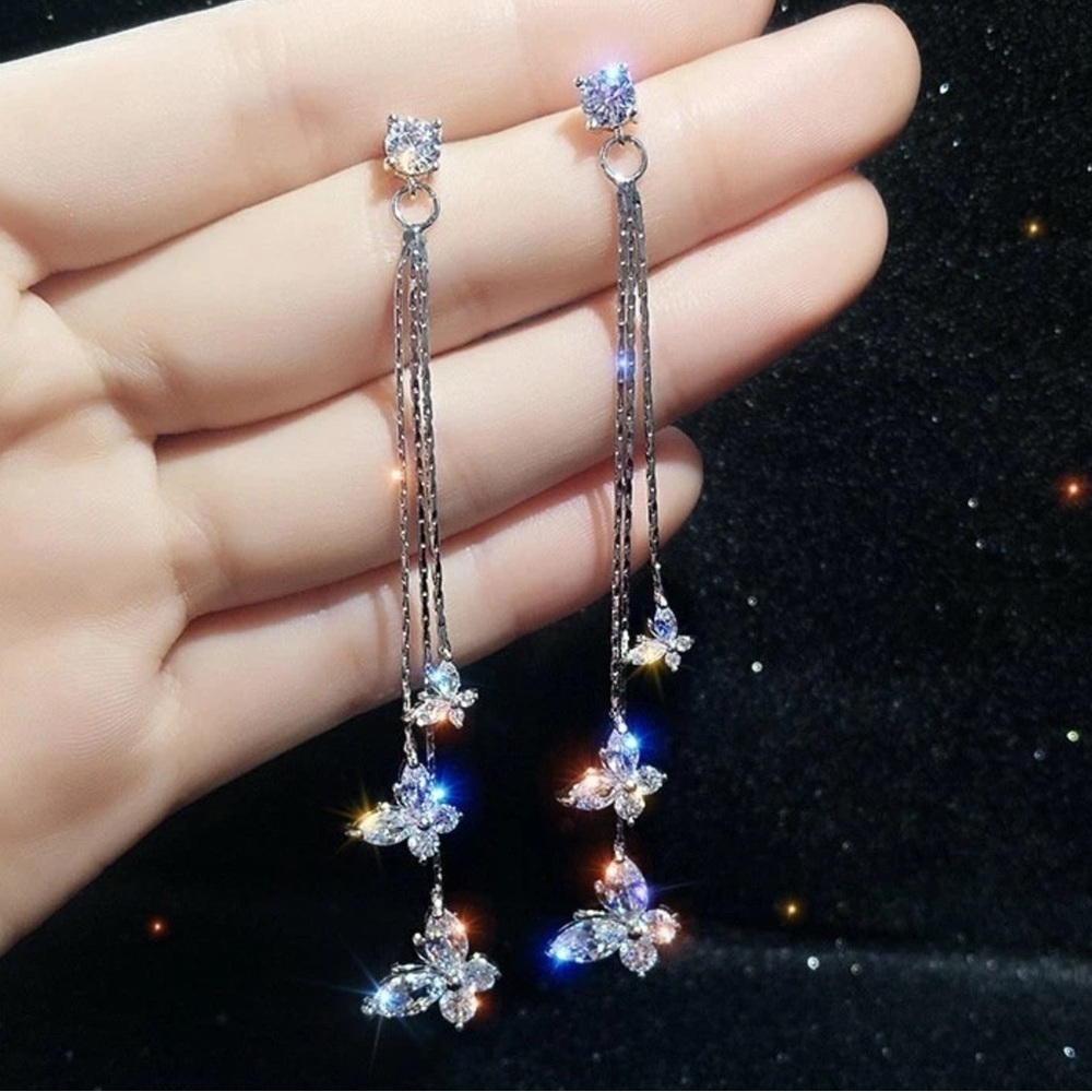 + Elegant Silver Butterfly Dangle Earrings - Picture 3 of 8